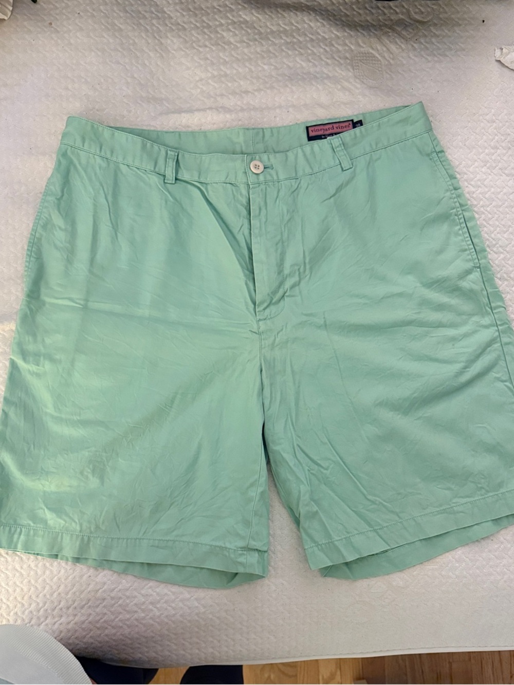 Vineyard Vines Men’s Mint Green Flat-Front Shorts